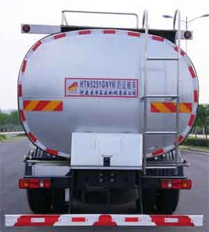 东风运兵车_越野六驱消防车_森林消防运兵车_HTN5251GNY型鲜奶运输车