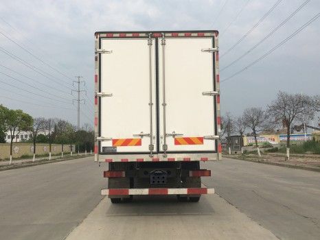 DFH5180XLCEX2型冷藏车