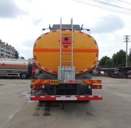 东风运兵车_越野六驱消防车_森林消防运兵车_SLS5250GYYE5型运油车